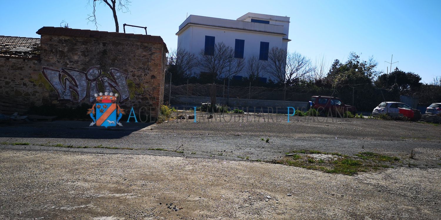  - Agenzia Immobiliare & Architettura Pisacane