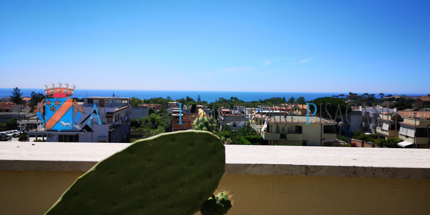  - Agenzia Immobiliare & Architettura Pisacane