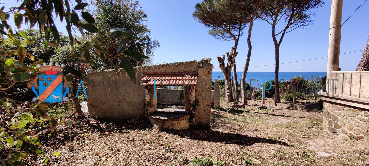  - Agenzia Immobiliare & Architettura Pisacane