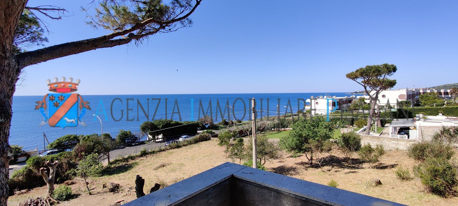  - Agenzia Immobiliare & Architettura Pisacane