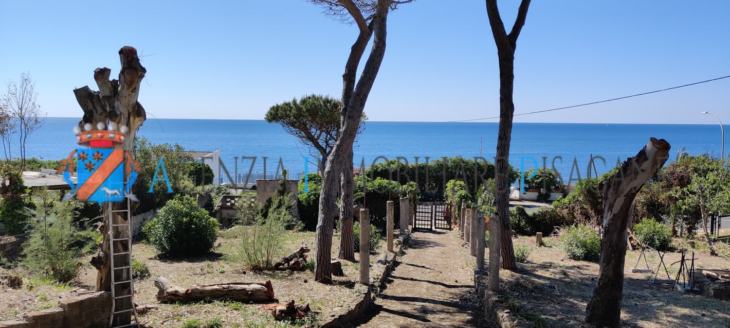  - Agenzia Immobiliare & Architettura Pisacane