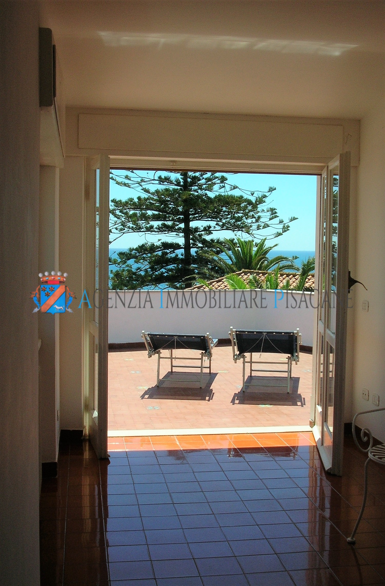 Terrazza mansarda - Agenzia Immobiliare & Architettura Pisacane