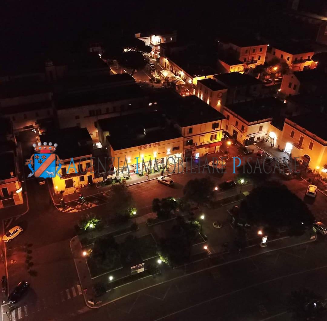 Panoramica sulla proprietà e sul contesto circostante - Estate Agency & Architecture Pisacane