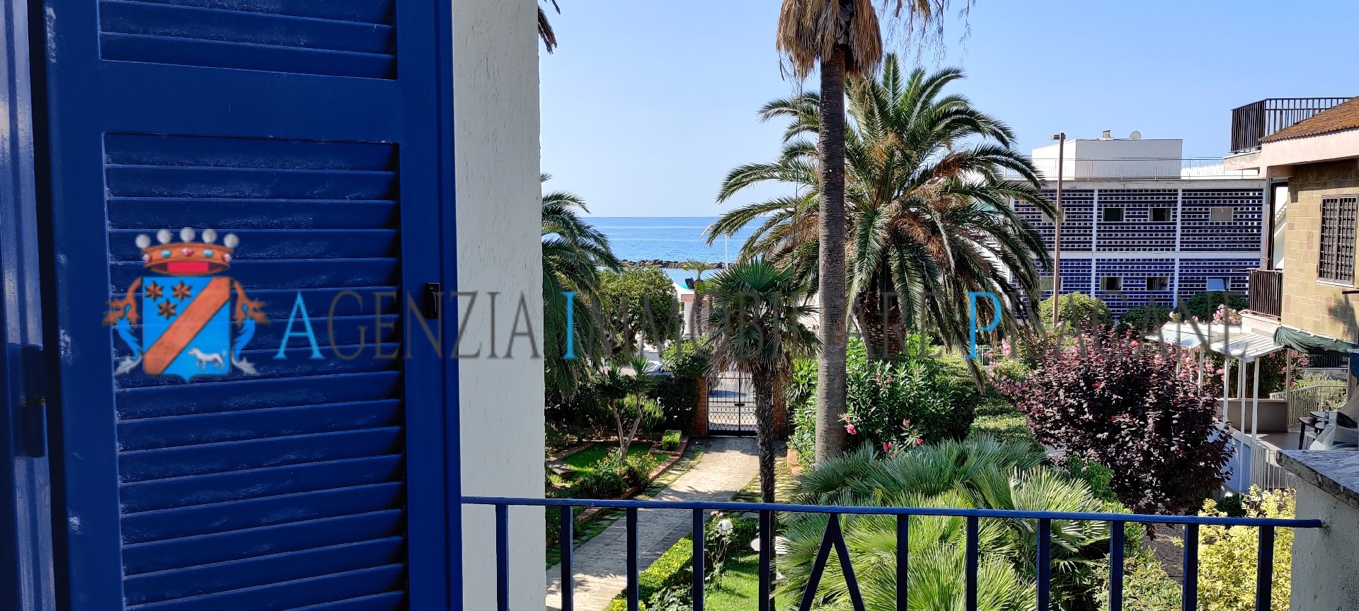 Affaccio dalla terrazza - Agenzia Immobiliare & Architettura Pisacane