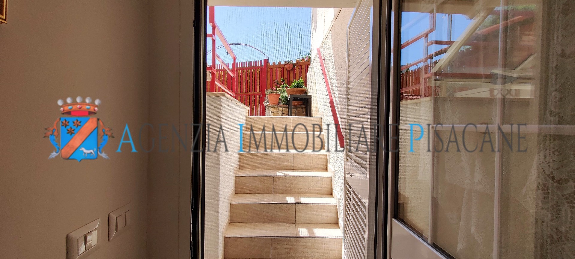 Entrata  - Agenzia Immobiliare & Architettura Pisacane