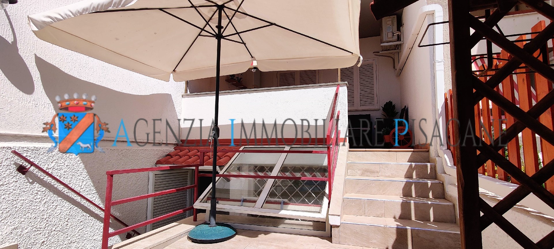 Giardino e accesso al balcone - Agenzia Immobiliare & Architettura Pisacane