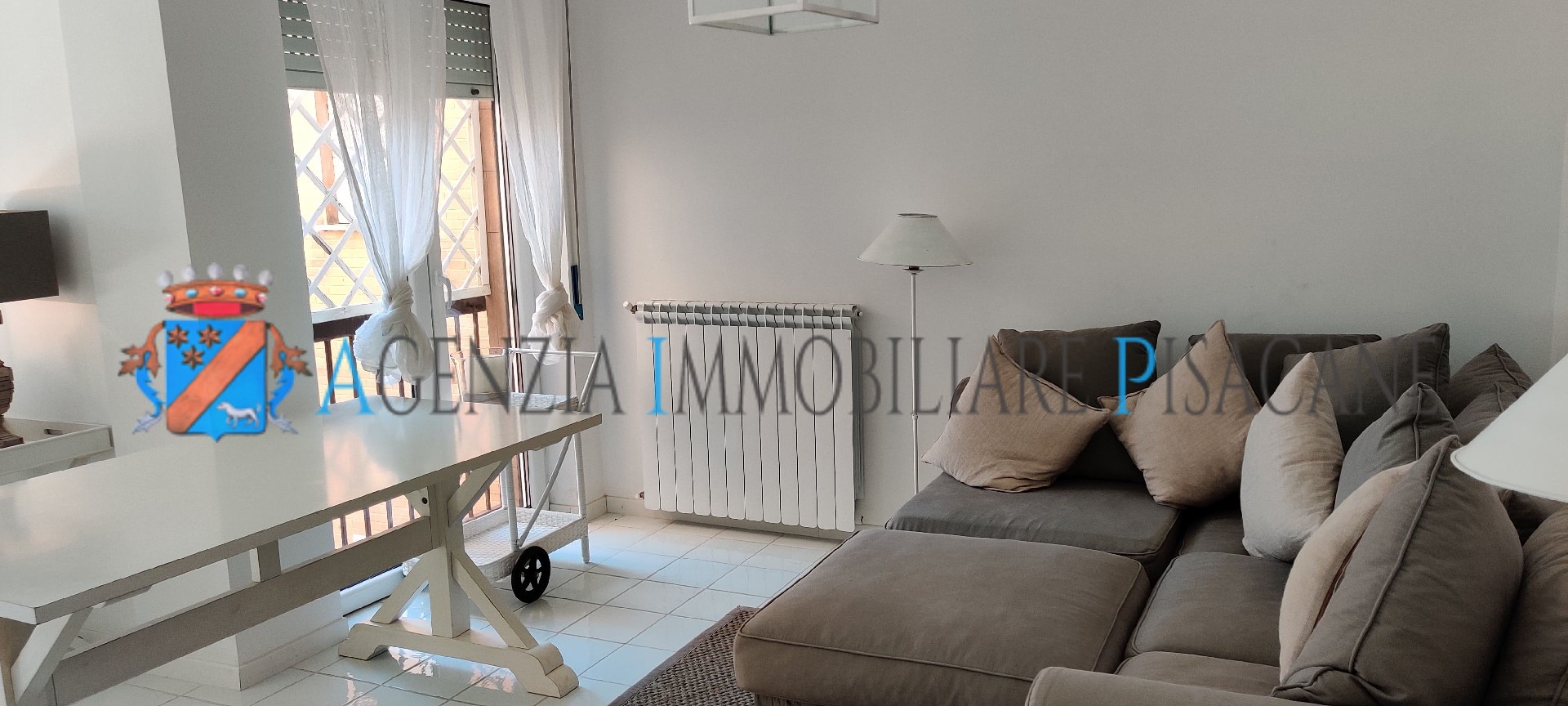 Salone - Agenzia Immobiliare & Architettura Pisacane