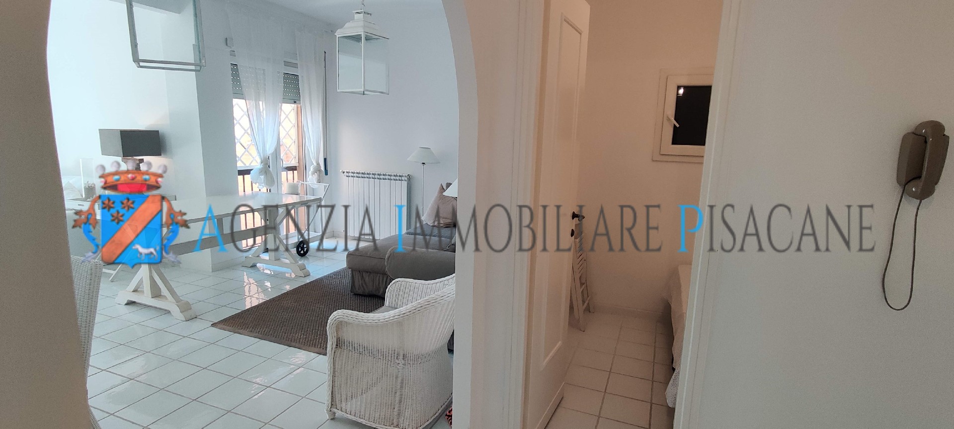 Salone e stanzino - Agenzia Immobiliare & Architettura Pisacane