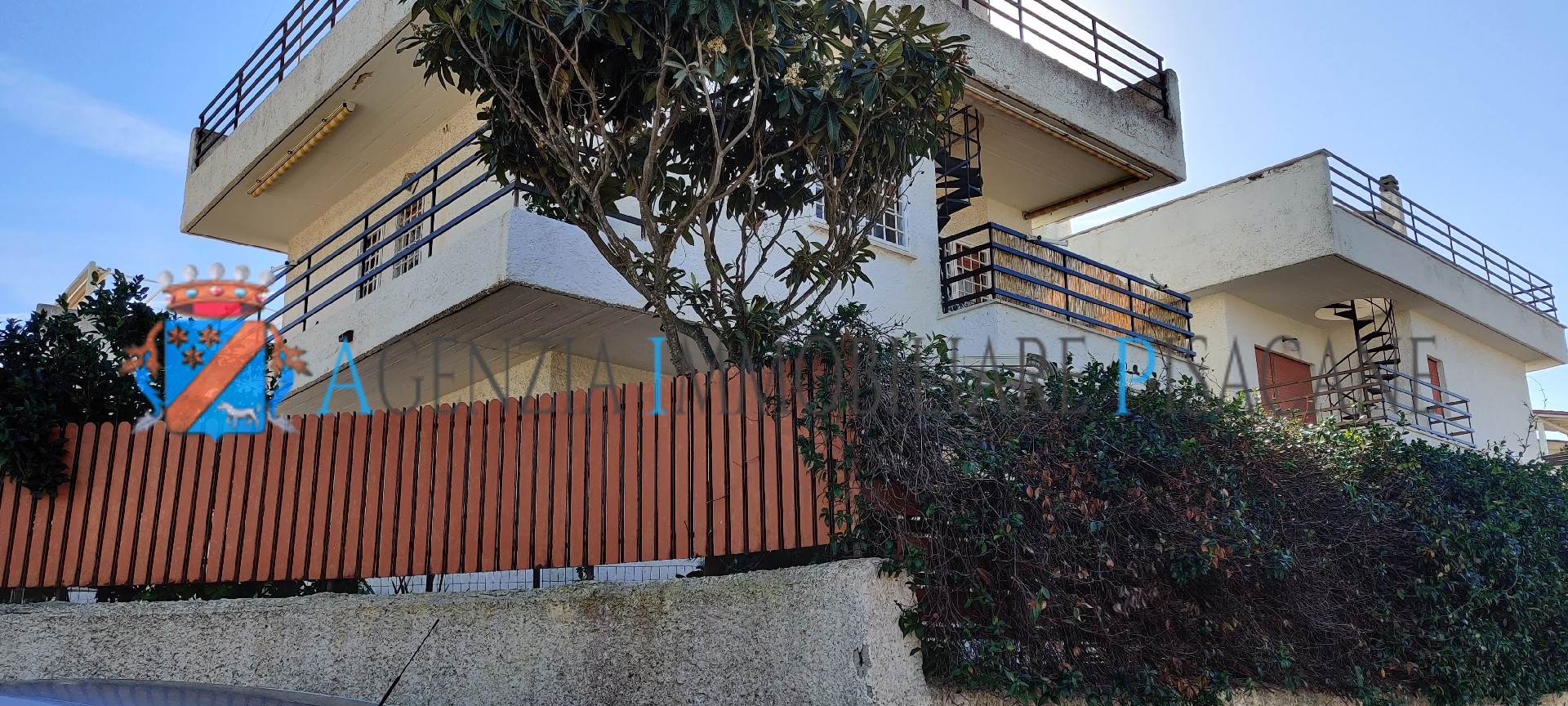 Edificio - Agenzia Immobiliare & Architettura Pisacane