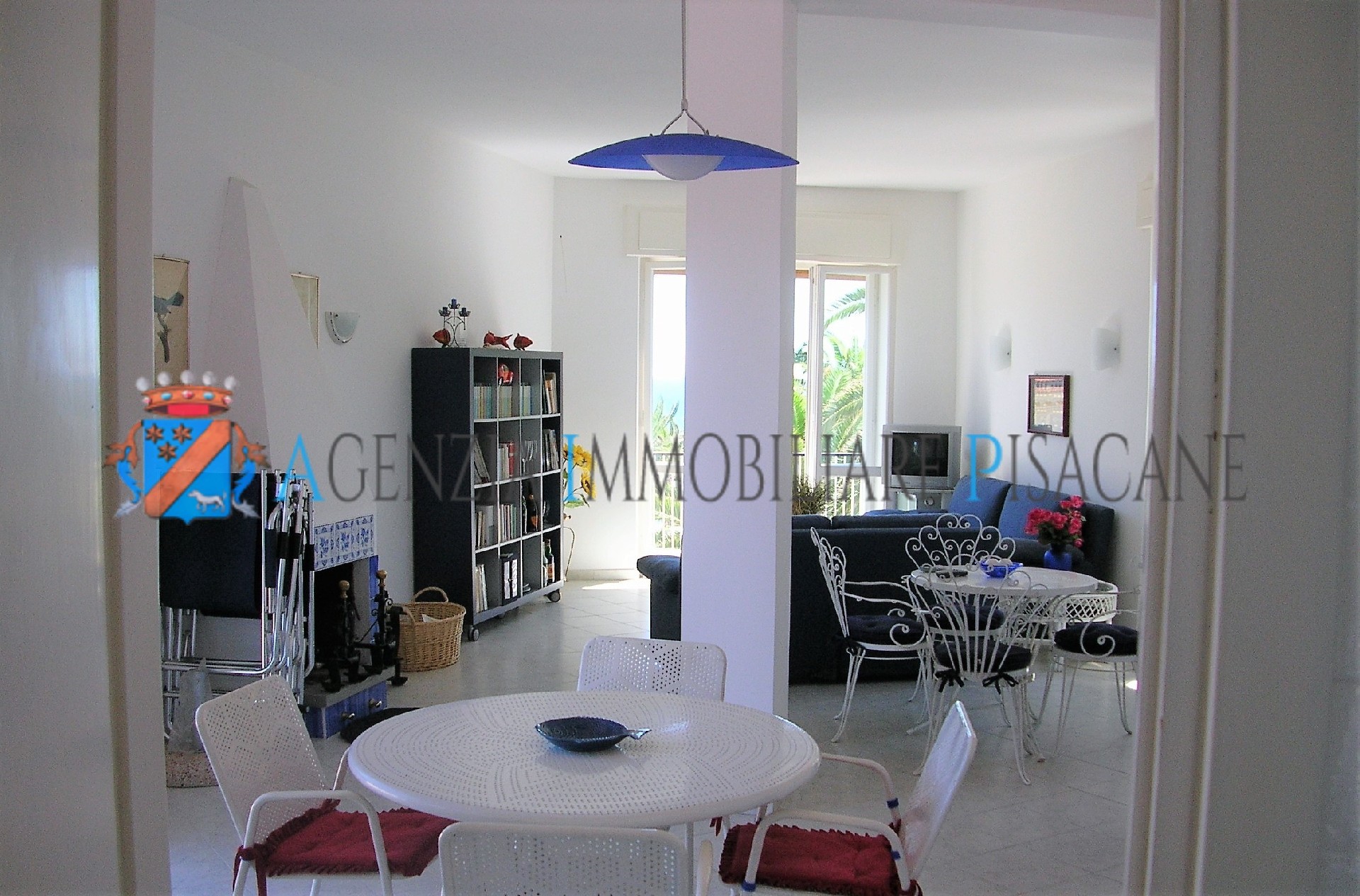 Salone - Agenzia Immobiliare & Architettura Pisacane