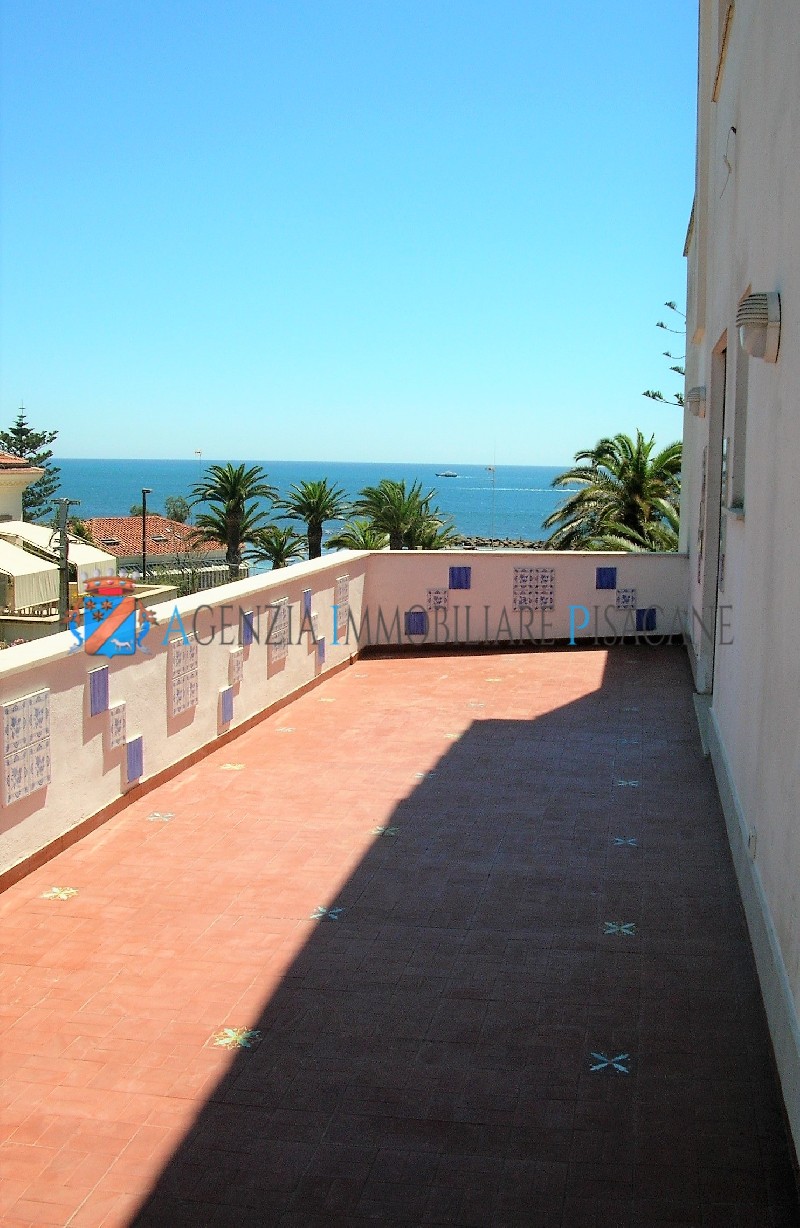 Case e appartamenti, Centro storico ''Passeggiata sul mare'', Santa Marinella - Case e appartamenti - Agenzia Immobiliare & Architettura Pisacane